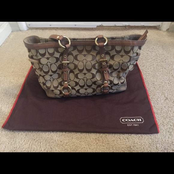 Coach Handbag - Picture 3 of 5